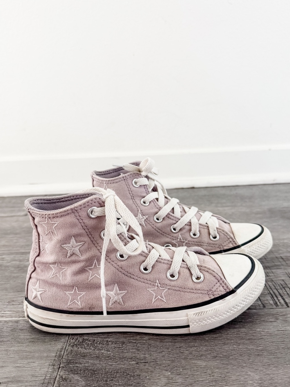 Converse GIRLS' CONVERSE CHUCK TAYLOR ALL STAR STARRY HIGH-TOP SNEAKERS US 1